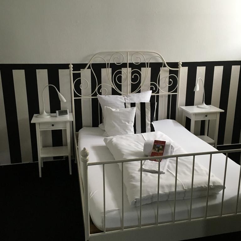 Hotel B&B Bredl In Der Villa Ballestrem Straubing Esterno foto
