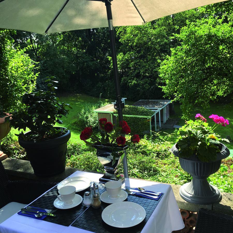 Hotel B&B Bredl In Der Villa Ballestrem Straubing Esterno foto