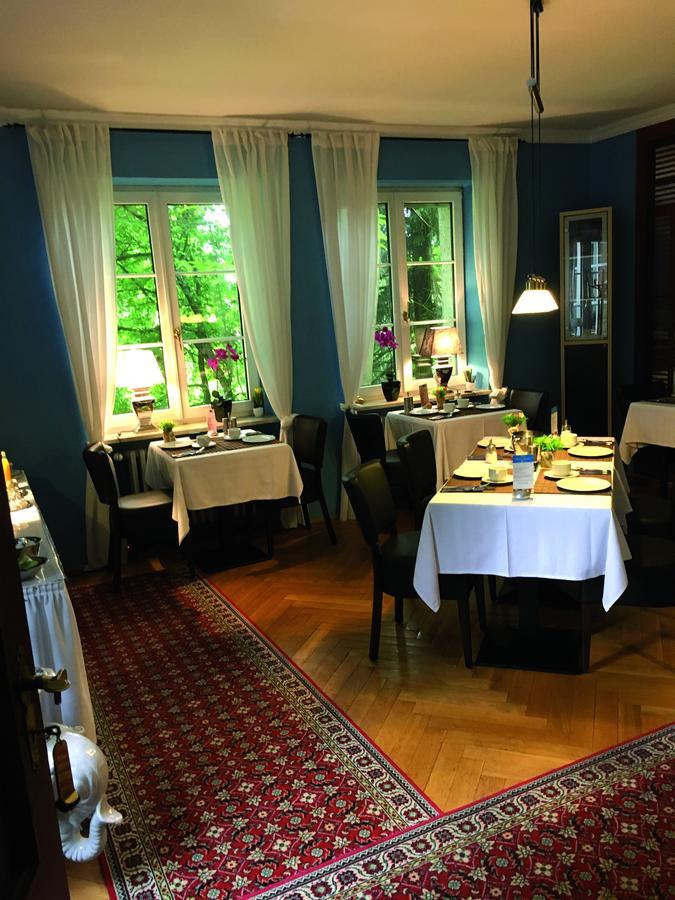 Hotel B&B Bredl In Der Villa Ballestrem Straubing Esterno foto
