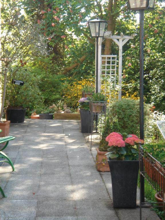 Hotel B&B Bredl In Der Villa Ballestrem Straubing Esterno foto
